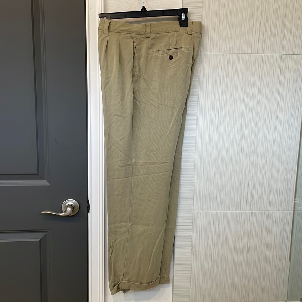 TOMMY BAHAMA Men’s Relax Fit Khaki Pants, size 34